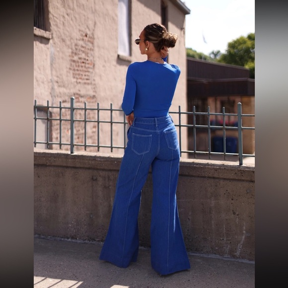 By Together Wide Leg Jeans Size Large Blue High Waisted Seam Detail Side Pockets - Picture 3 of 14